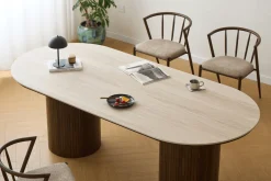 Enzo ovalt spisebord med stenbordplade i beige og lamelfod i røget eg 220x100x76 cm