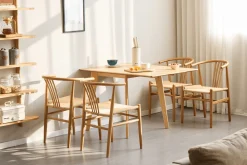 Ezra - Eg klap ud spisebord med tillægsplader i lakeret egefiner - 80/120 x 80 cm