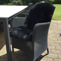 Ægte New Zealand lammeskind langhåret - Sort 95x65 cm