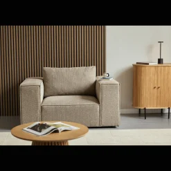 Hailey lænestol i sand L: 136 X D: 100 X H: 64 Cm