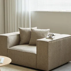 Hailey lænestol i sand L: 136 X D: 100 X H: 64 Cm