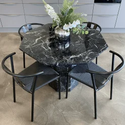 Lagoni - rundt spisebord Ø100 cm i sort marmor look