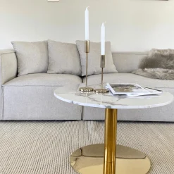 Lazio rundt sofabord i hvid marmor look med guld/messing ben Ø70 cm