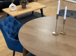 Liam rundt spisebord i røget egefiner med udtræk 120/160/200 cm - Inkl. 2 tillægsplader