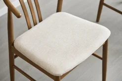 Lizzie spisebordsstol i røget bøg med polstret sæde i beige