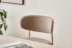 Lucinda spisebodsstol i chrome med sand tekstil