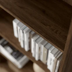 Maddie reol med 5 hylder i røget eg 175,5x66x25,5 cm