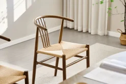 Naomi spisebordsstol i røget bøg med fletsæde