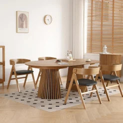 Samantha træstol i eg med sort PU sæde